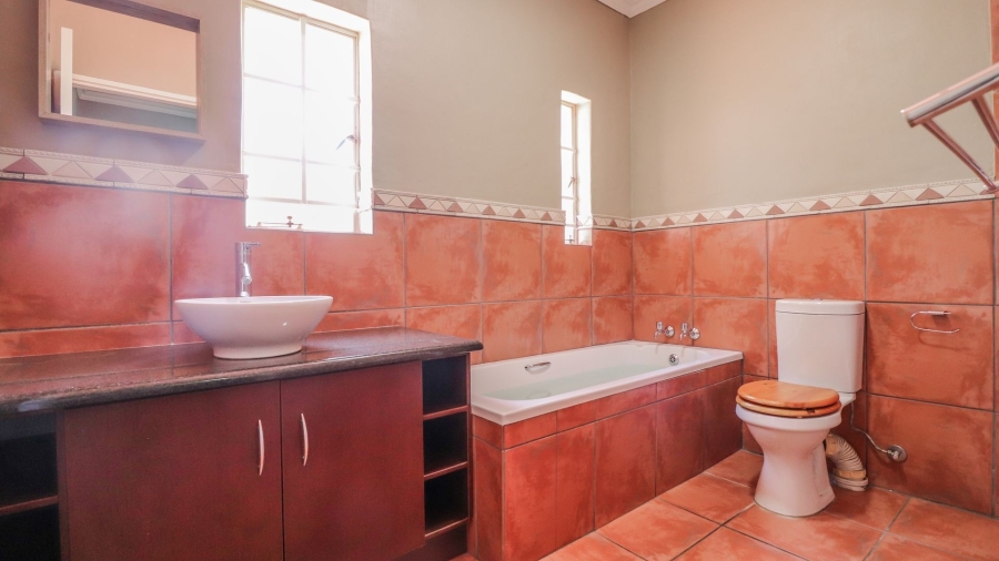 3 Bedroom Property for Sale in Safari Gardens North West